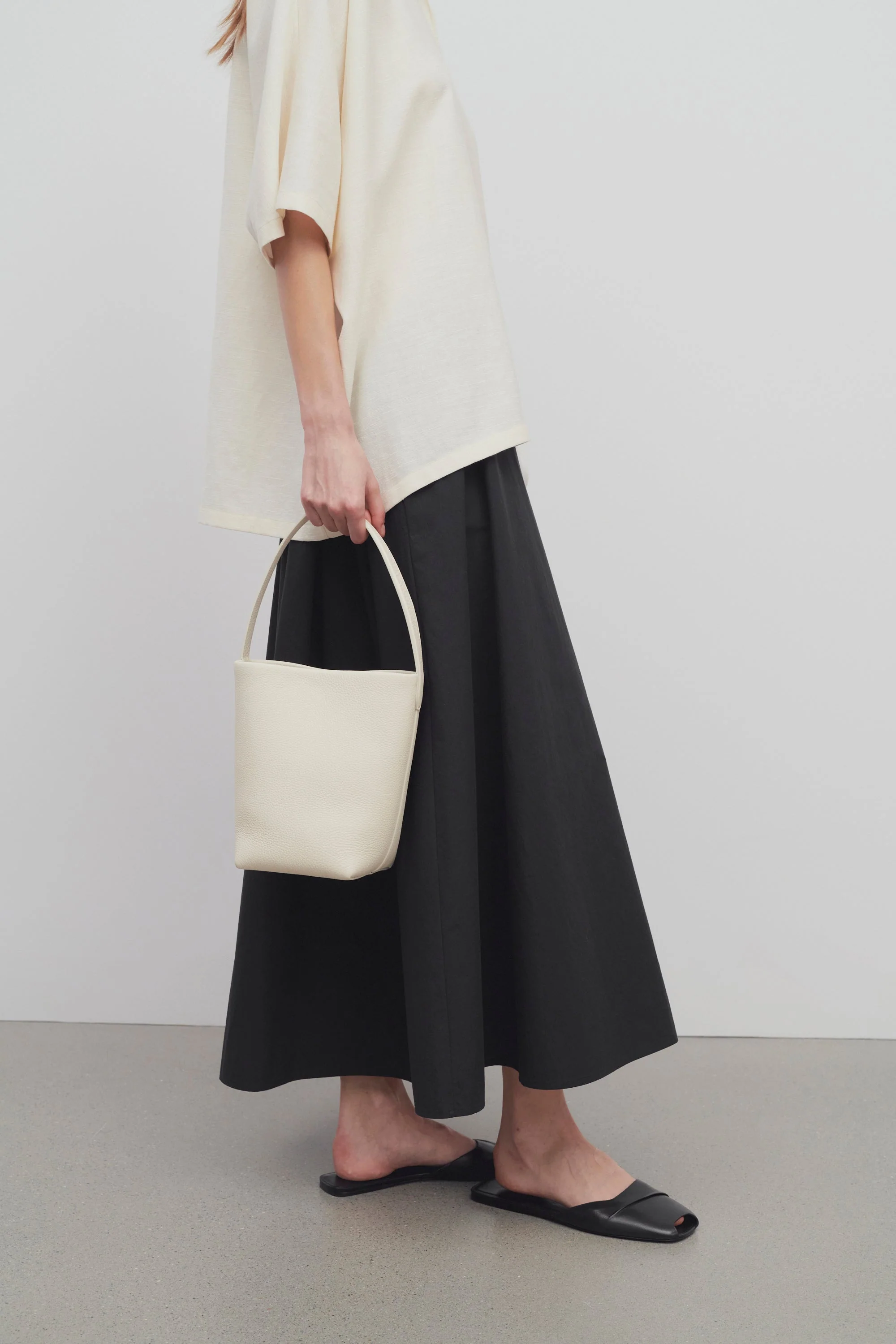 Small N/S Park Tote Bag - Image 4